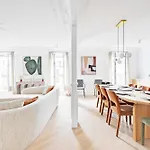 Magnifico C Ac 4h 8p - 2 Apartment