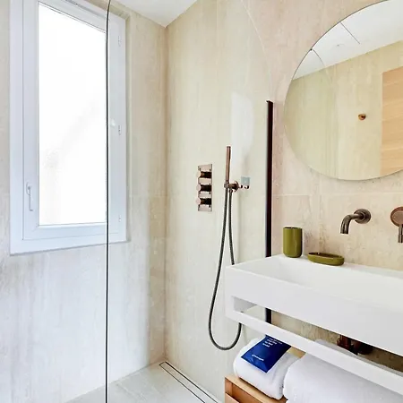 Apartament Magnifico C Ac 4h 8p - 2 *