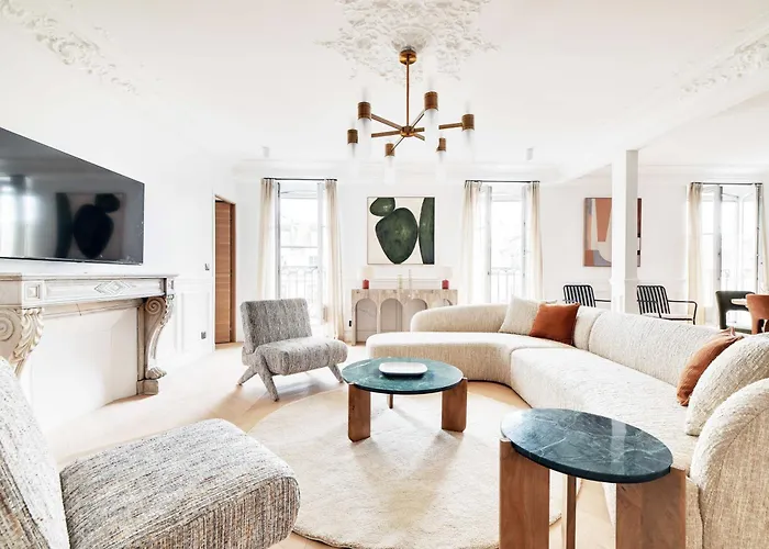 Magnifico C Ac 4h 8p - 2 Apartament