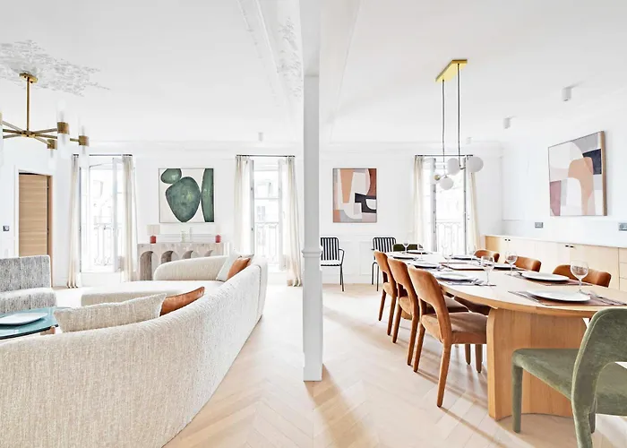 Magnifico C Ac 4h 8p - 2 Apartament